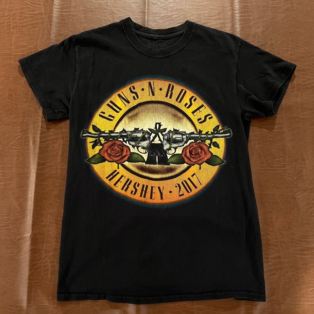 Guns N’ Roses Band Shirt - 2017 Hershey, PA - Size Small